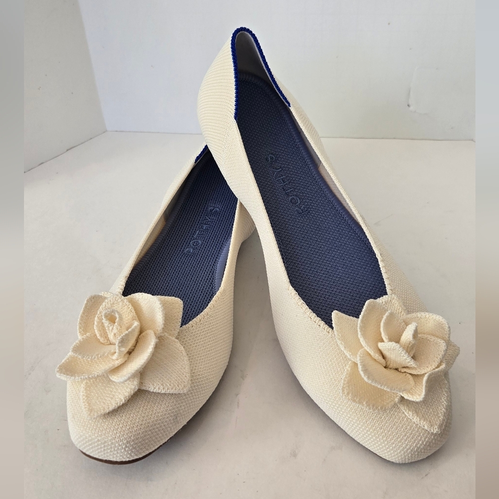 NWOB ! Rothy's The Petal Square Toe Ivory Ballet Flats